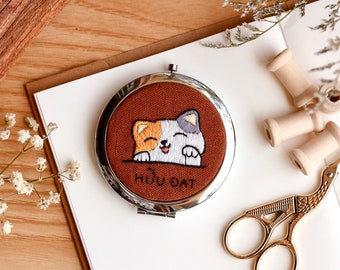 Animal Embroidered Compact Mirror, Custom Name Pocket Mirror, Cute Wedding Bridesmaid Gift, Gift For Her, Aesthetic Bridesmaid Gift