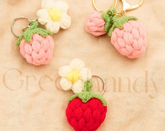 Handmade Crochet Strawberry Keychain, Cute Amigurumi Fruit Bag Charm, Kawaii Strawberry Keyring, Daisy Flower keychain, Strawberry Bag Charm