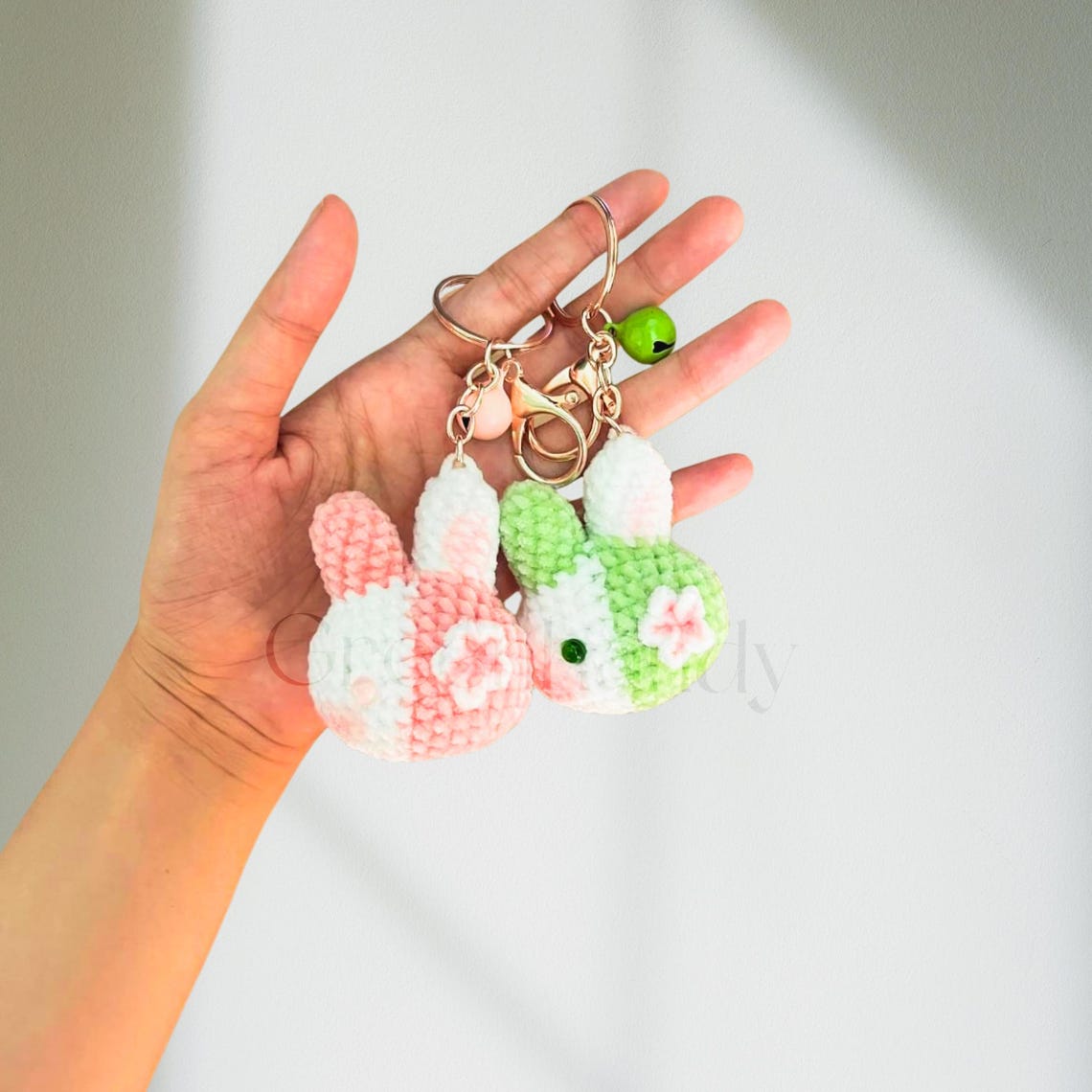 Crochet Cute Bunny Rabbit Daisy Keychain, Handmade Mini Crochet ...