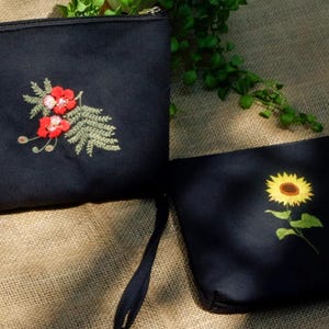 Flowers Cosmetic Embroidery Bag, Hand Embroidered Makeup Bag with Flower Embroidery, Cute Cat and Flowers Cosmetic Bag, Vintage Makeup Pouch