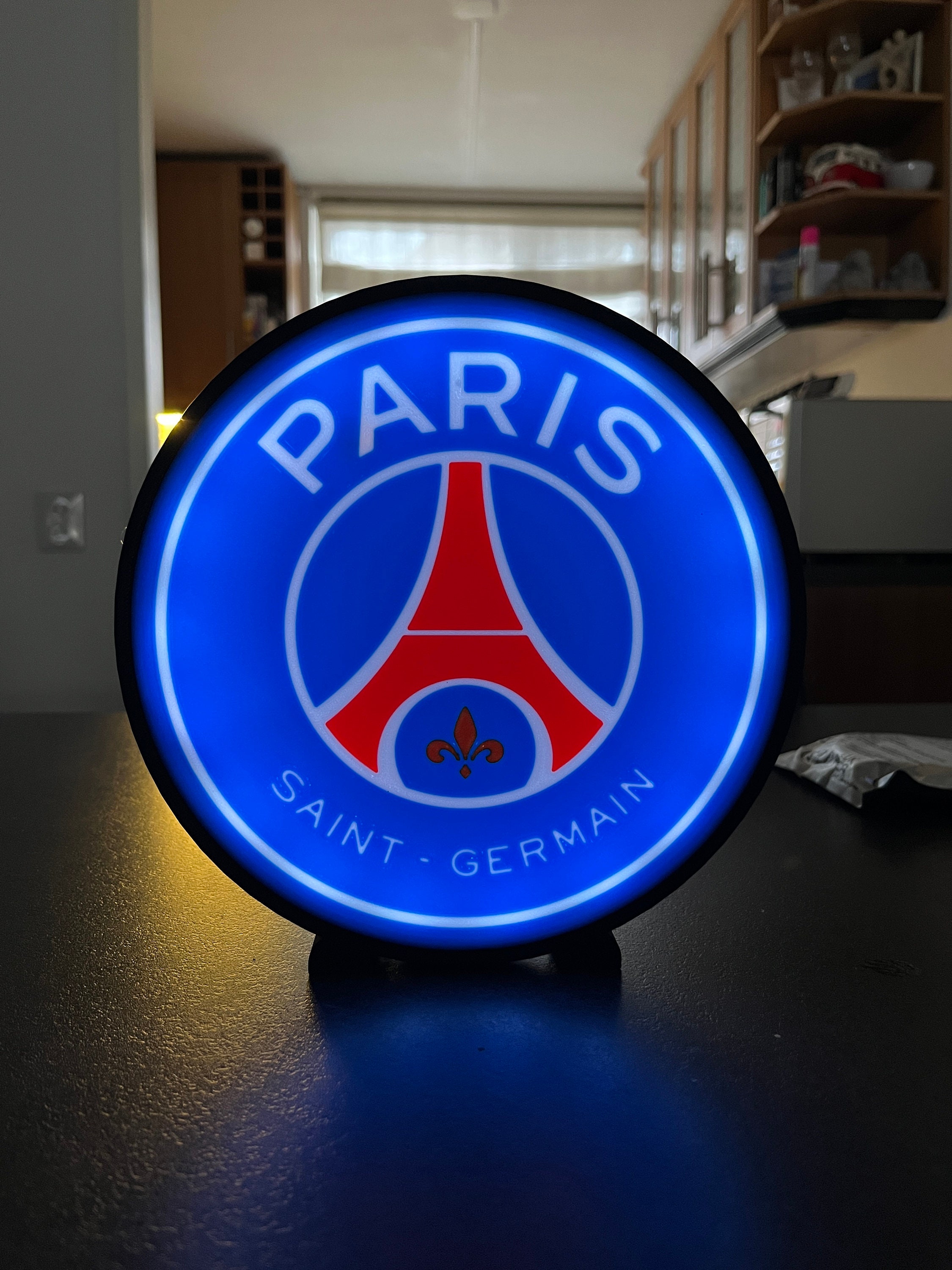 HooJtny Veilleuse psg Enfant, Lampe Football PSG, Lampe 3D Garçon LED,  Paris Saint Germain, 16 Couleurs USB Rechargeable Cadeaux Football Enfant