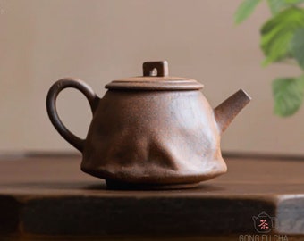 Kleine Teekanne aus rohem Ton für die Gong Fu Cha Teezeremonie, chinesischer Ton