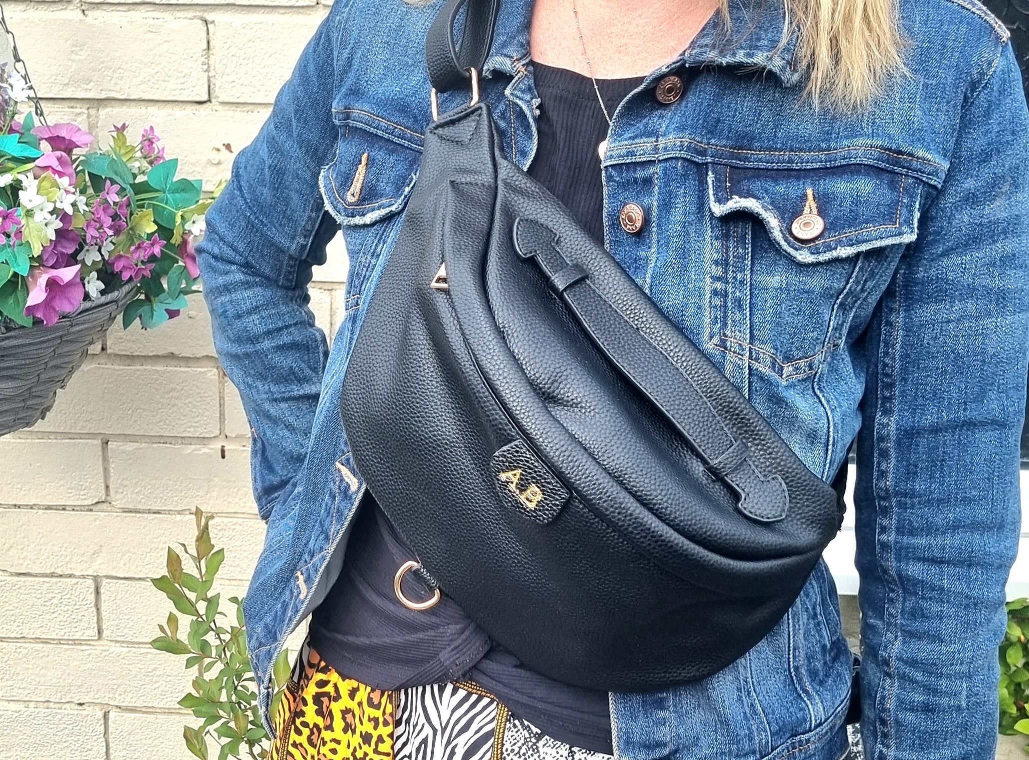 Large bum shop bag uk
