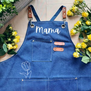 Custom Apron Mothers Day Gift Personalized Apron Plant Lover Spring Gift Garden Apron Garden Lovers Apron Gift Idea Backyard Gardener Apron