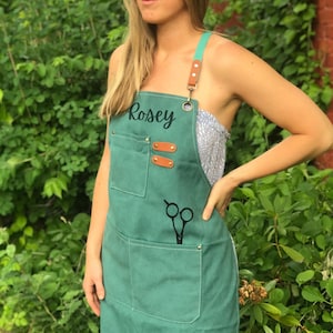 Custom Apron Hairstylist Apron with Pockets Personalized Hair Stylist Apron for Hair Colorist Salon Apron Hairstylist Gift Hairdresser Apron