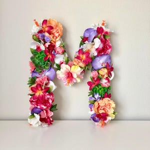 Carta de flor personalizada Carta floral Arte de parede para berçário Decoração de festa de aniversário de berçário com tema havaiano Decoração de carta de bebê