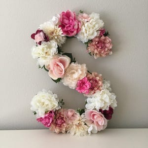 Letra floral grande de 15" 19" 24" Decoração de berçário para meninas Decoração de chá de bebê Presente de chá de bebê Monograma inicial de bebê