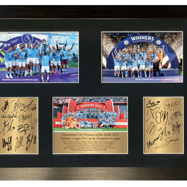 Impressão autografada do Manchester City, vencedores da Tríplice Coroa de 2023 (emoldurada)