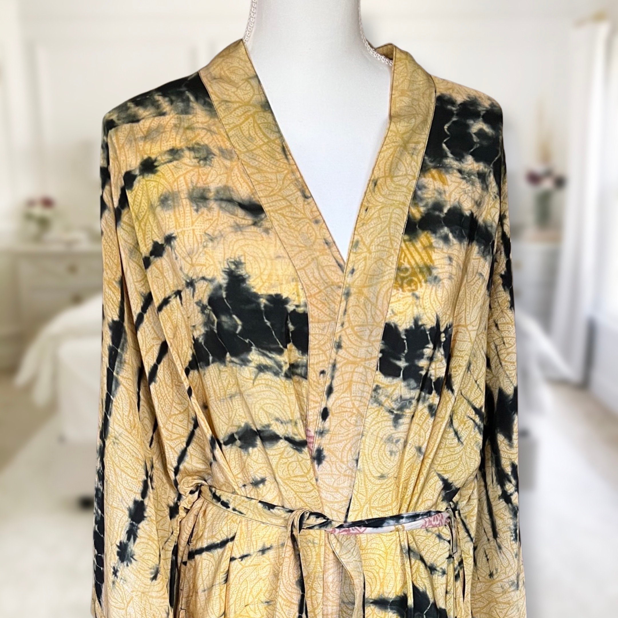 Sari Robe Luxe Silk Sari Robe - (perfect Mom, Sister, Wife, Bridesmaid Gift) - Etsy
