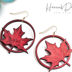 Herbst Ahornblatt in einem Kreis Hoop Holz Ohrring SVG Laser Cut Datei Digitaler Download