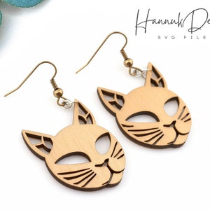 File in formato SVG con taglio laser di orecchini in legno con faccia di gatto carino per download digitale Glowforge