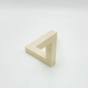 Penrose Impossible Triangle