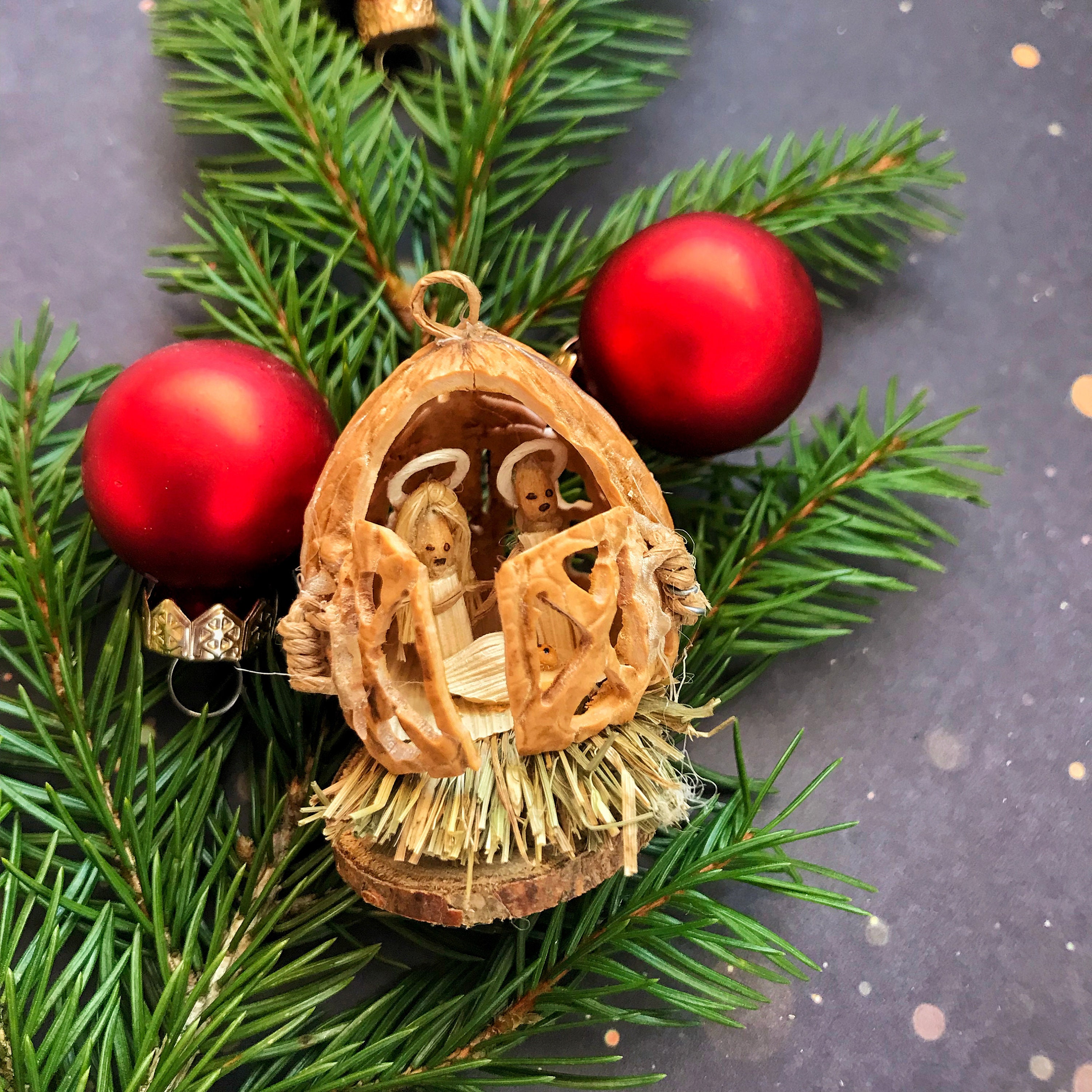 Miniature Nativity Scene in Walnut Shell | Christmas Ornament - Etsy