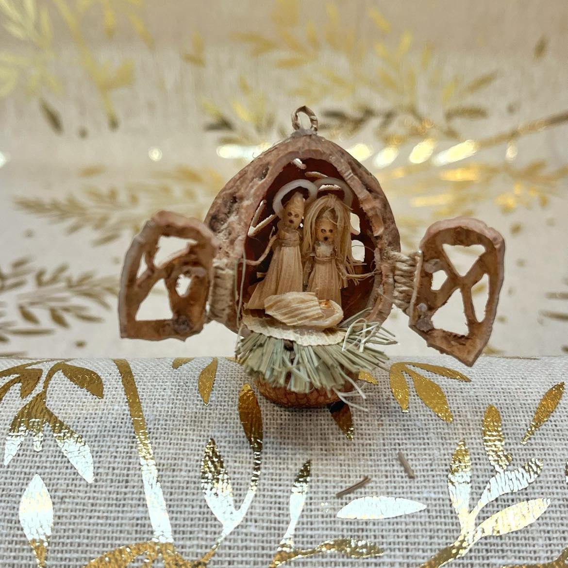 Miniature Nativity Scene in Walnut Shell | Christmas Ornament - Etsy