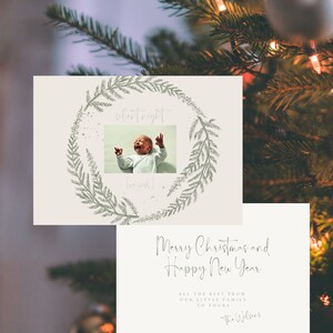 Grappige digitale afdrukbare kerstkaarten Stille nacht pasgeboren familiefoto aanpasbaar, vakantie minimalistisch chic schattig briefkaart mail tekst baby