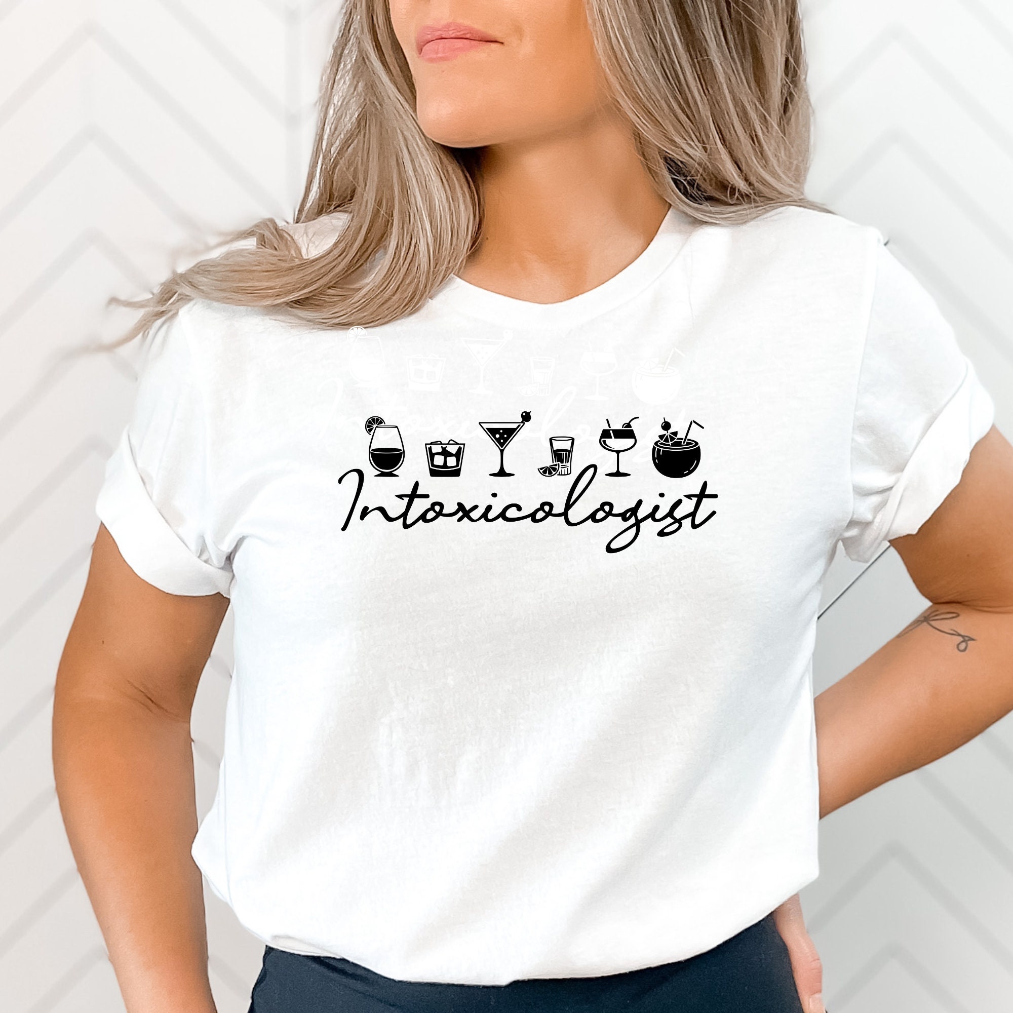 Intoxicologist T-shirt: Funny Party Graphic Tee - Etsy