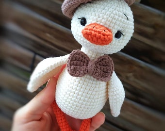 Crochet Duck Amigurumi Pattern: Duck in Hat (PDF English)