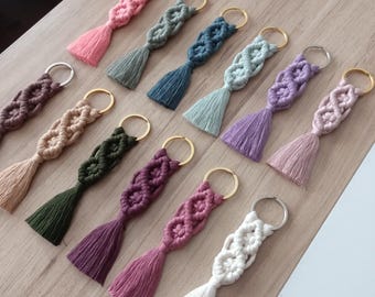 Bulk Macrame Keychain Favors, Boho Wedding Favors, Bridesmaid Gifts, Handmade Cotton Keyring, Baby Shower Favors, Boho Party Gifts in Bulk