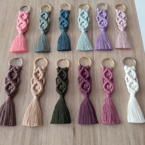 Chaveiro de macramê personalizado, chaveiro boho com tassel, presentes em atacado, lembrancinhas de casamento, presentes para chá de panela, lembrancinhas para chá de bebê, presentes de agradecimento