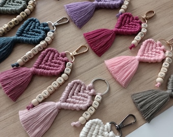 Personalized Heart Macrame Keychain, Custom Name Keyring, Bridesmaid Gift, Wedding Favor, Boho Keychain for Women