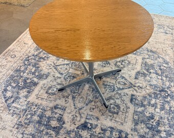 Arne Jacobsen For Fritz Hansen Round End Table in Oak.