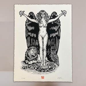Inanna – Stampa xilografica originale di una dea alata con leone, gufo e serpente / Arte ispirata a Lilith, Ishtar e Astarte / Edizione limitata