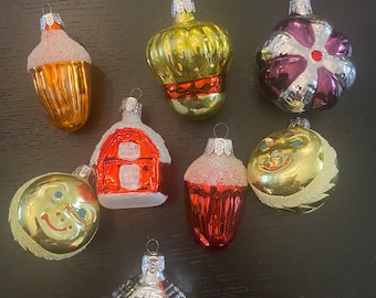 Lot of 7 vintage small glass Christmas ornaments.