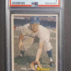 1957 Topps - #30 Pee Wee Reese - PSA 3 very good condition Brooklyn Dodgers HOF MVP Graded Rare!