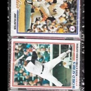 1978 Topps Holiday Baseball Rack Pack Yankees Stars and HOF’ers Thurman Munson, Reggie Jackson and  Jim “catfish”  Hunter all showing