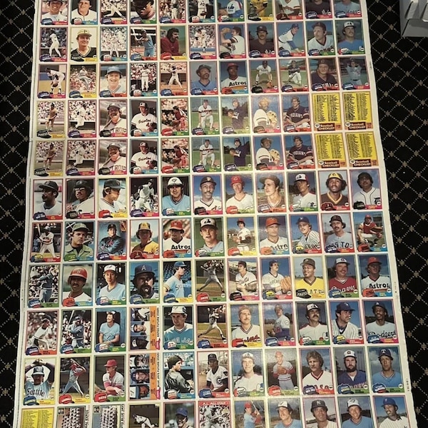 1981 Mint Condition Topps Uncut Sheet! HOF’ers and RC Mint Uncut Cards Rare 132 cards 39.5”x 28”