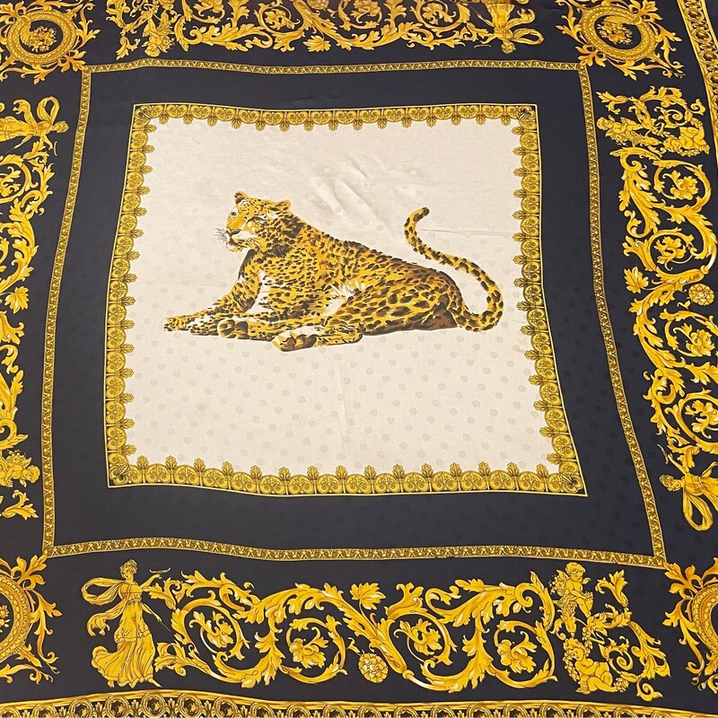 On Trend Leopard Pattern Scarf