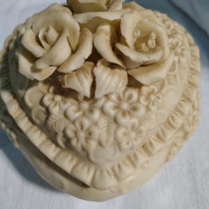 Vintage Ceramic Trinket Box
