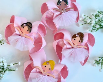 Ballerina-Haarschleife – handgefertigte Ballerina-Puppen-Krokodilklemme – Ballett-Haarschmuck für Kinder – 11,4 cm große Schleife – Ballett-Rezital-Geschenk