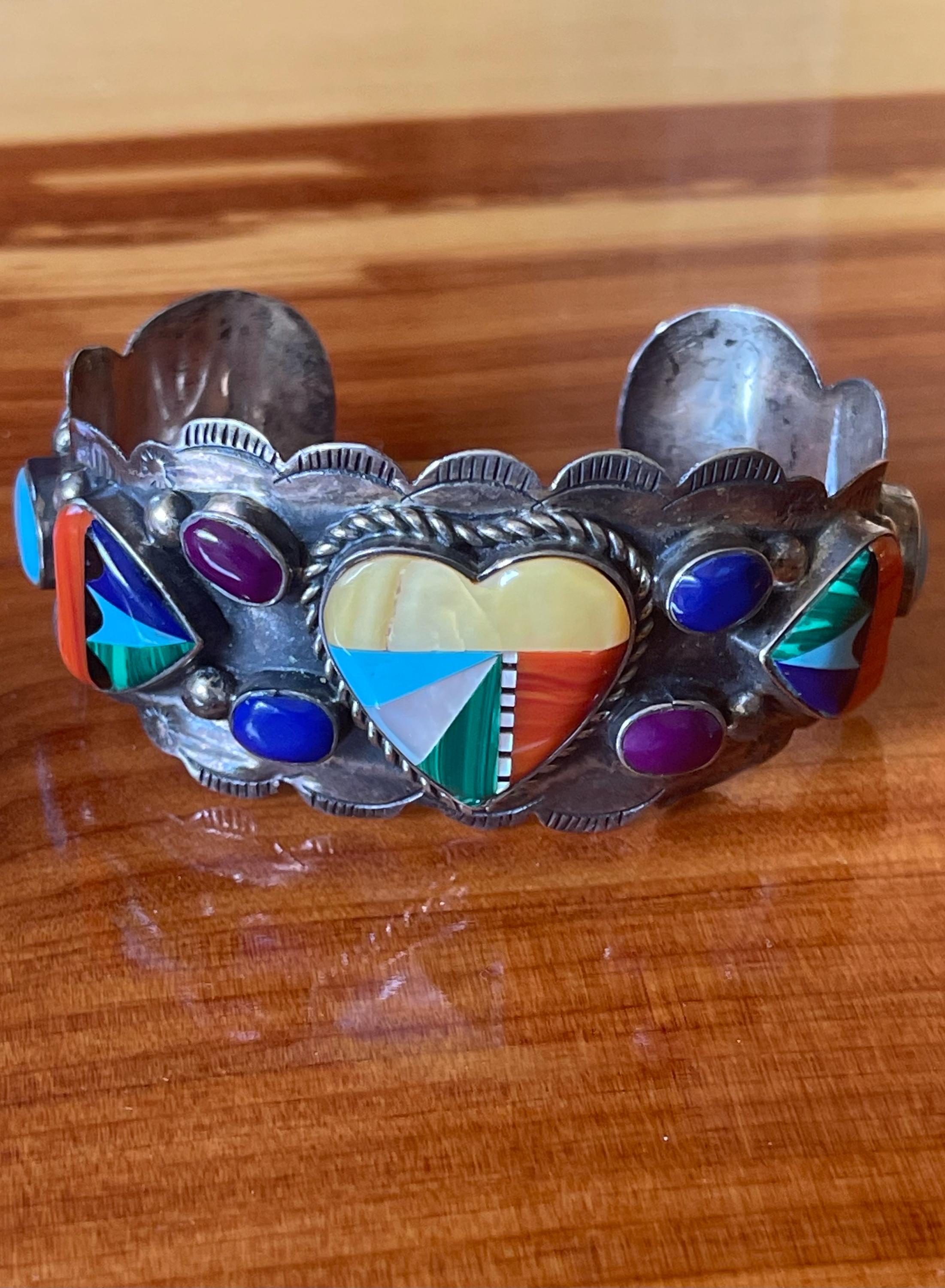 ズニ族…スターリングシルバーとインレイストーンのカフブレスレット