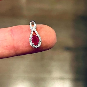14Kt Genuine Ruby and natural Diamonds Pendant!