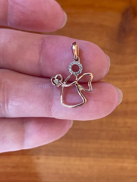 10Kt Rose Gold and Diamonds Angel Pendant! View 6
