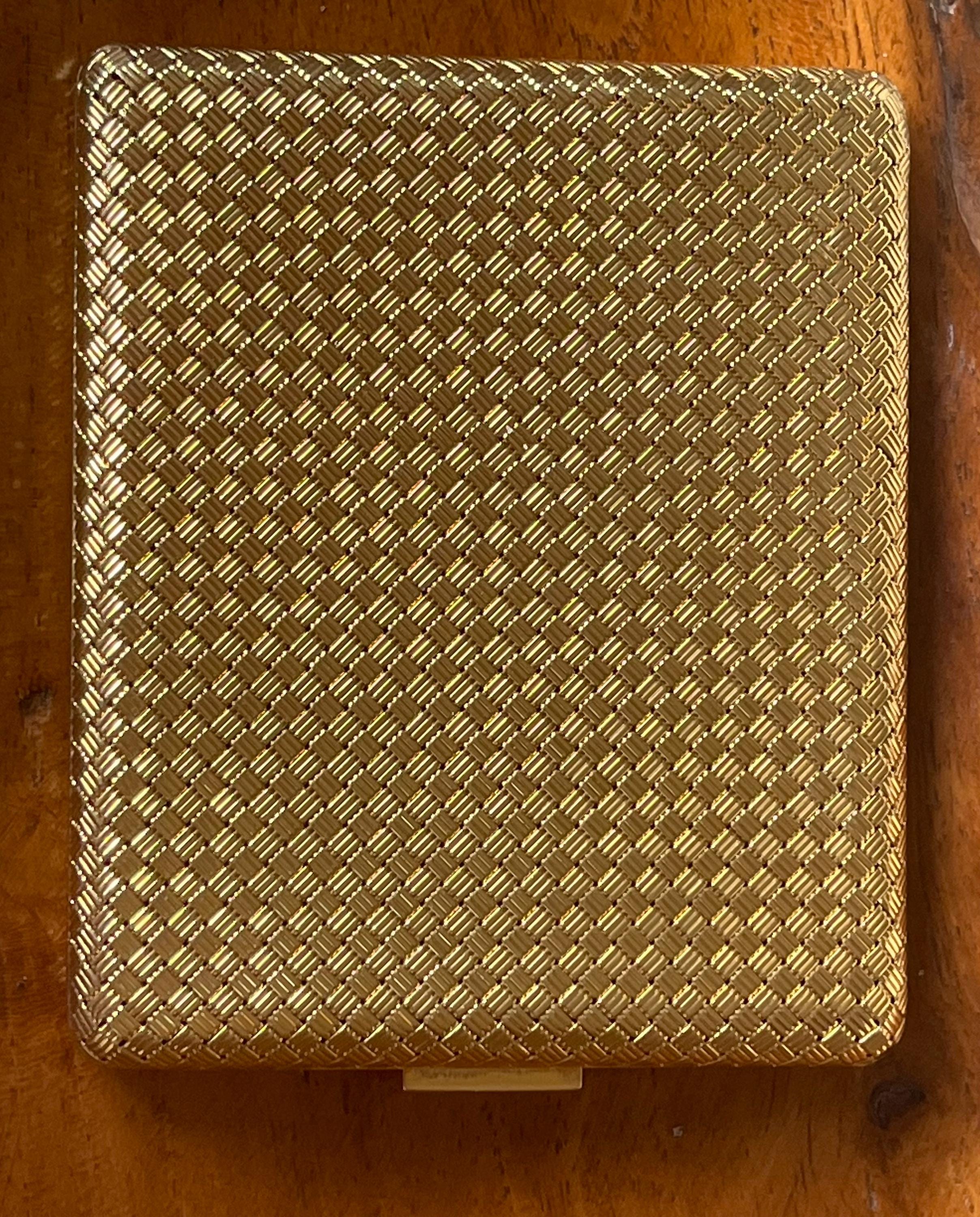 Cartier 18kt Cigarette Case … Vintage Amazing Quality.. Rare