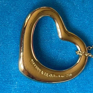 Tiffany 18kt gold floating heart and 18” Tiffany Chain! image 1