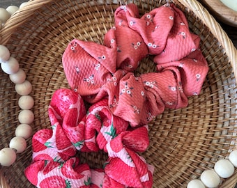 Spring Scrunchie | Soft Knit | Summer Scrunchie | Floral Scrunchie | Strawberry Scrunchie