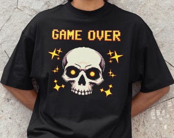 Camiseta Game Over Pixel Skull, Camiseta Retrô para Gamers, Camiseta Divertida Estilo Arcade, Camiseta Gamer 8-Bit, Presente para Fãs de Videogame, Camiseta Divertida para Jogos, Jogo Retrô
