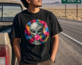 Alien Bubble Gum Shirt, Funny UFO Graphic Tee, Retro Alien Pop Art Shirt, Sci Fi Lover Gift, Comfort Colors® 1717, UFO Lover Gift, Alien Tee