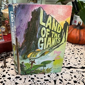 vintage the land of the giants book 1969