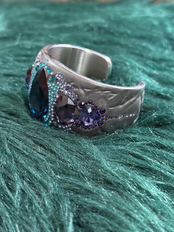retired Swarovski pony bangle cuff - image 10