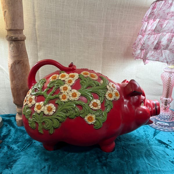 Vintage large piggy bank 1978