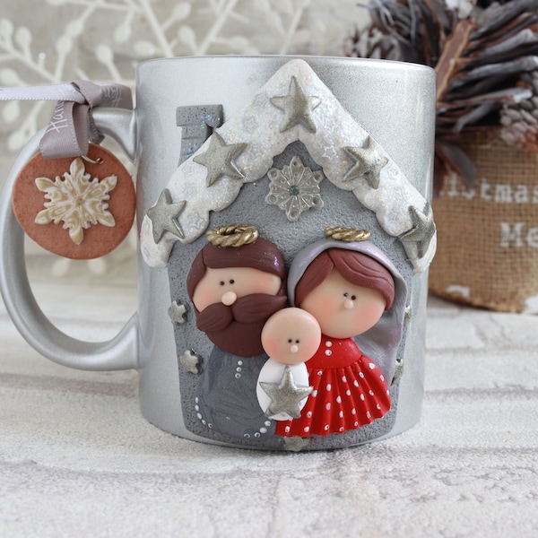 Cadeau de Noël. Mug en pâte polymère.Tasse faite à la main.Tasse de Noël.Réveillon de Noël.Coupe en argent.Cadeau spécial.naissance de Jésus