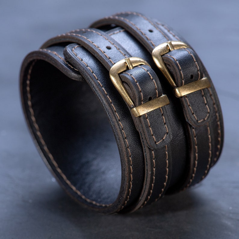 Double Strap Leather Cuff,Black Leather Bracelet, Leather Wristband,Adjustable Engraved Bracelet,Mens Bracelet with buckle,Message Cuff Schwarz