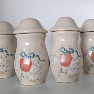 Blue Ribbon Geese, 5-Piece, Marmalade Pattern, Stoneware, Pottery, Spice Jars, Vintage