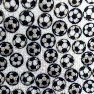 サッカーボールパターン | NGチューブ接着剤 | 栄養チューブ | 医療用テープ | ペグ | NJチューブ | 経管栄養