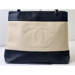 1997 Vintage CHANEL Coco Mark Contrast Tote Bag Minimalist Two-Tone Color Block image 2