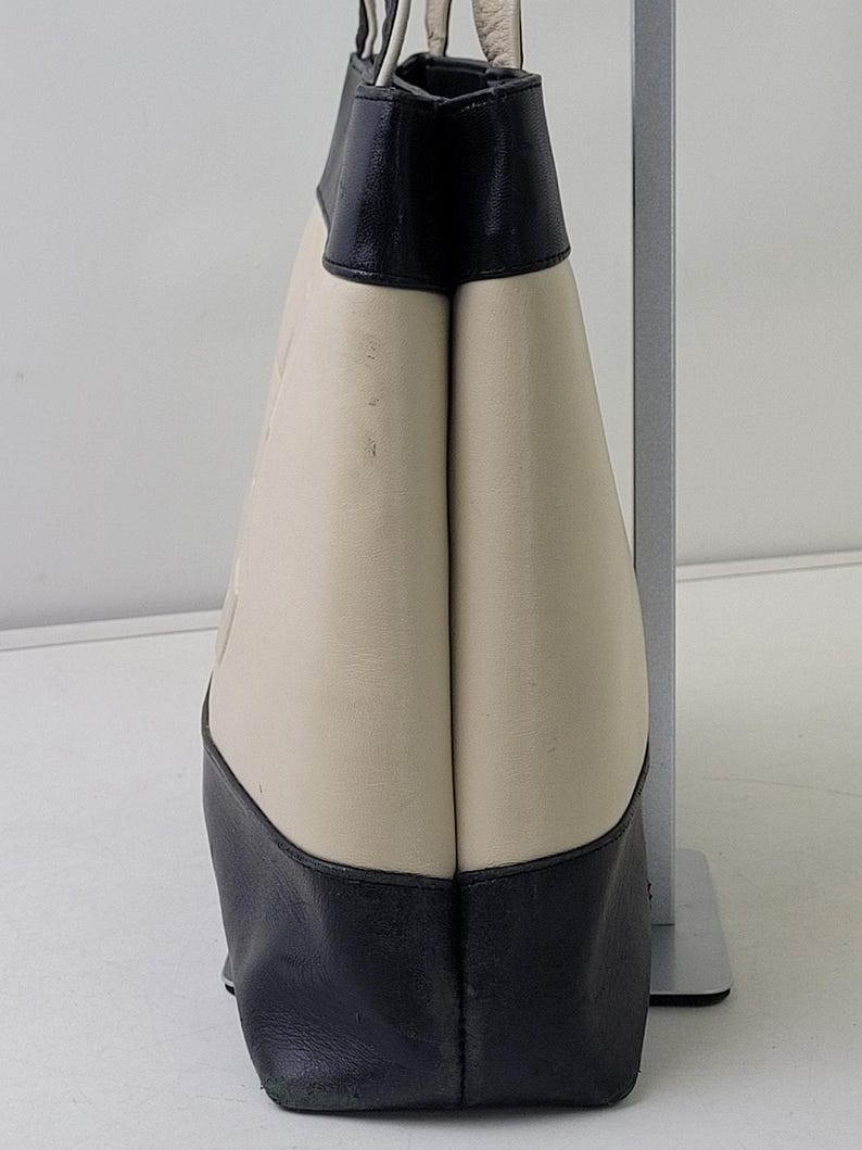 1997 Vintage CHANEL Coco Mark Contrast Tote Bag Minimalist Two-Tone Color Block image 6